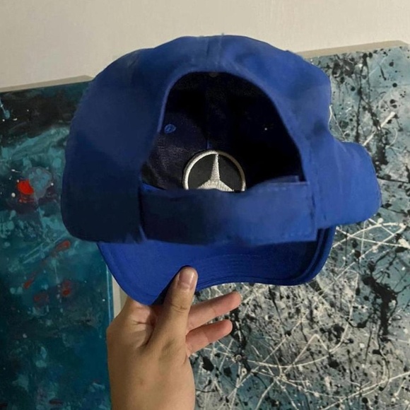 Mercedes Benz Racing Hat - Picture 4 of 6